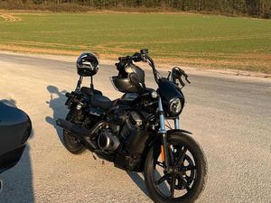 HARLEY DAVIDSON NIGHTSTER