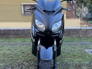 YAMAHA X-MAX 125