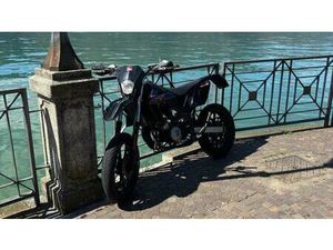 VENDO RIEJU MRT 50 (2009 - 17) USATA A VARESE (CODICE 9841155) - MOTO.IT