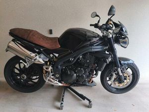 TRIUMPH SPEED TRIPLE