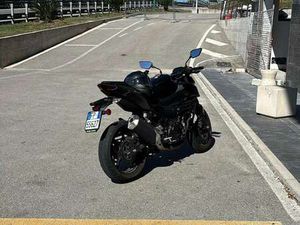 KAWASAKI Z 500 2025 NERO