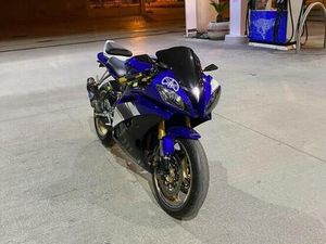 VENDO YAMAHA YZF R6 (2008 - 09) USATA A SAN SEVERO (CODICE 9841205) - MOTO.IT