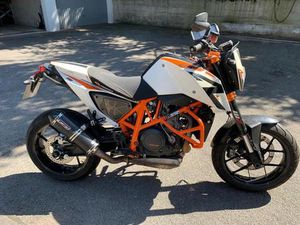 KTM 690 DUKE R