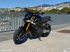 YAMAHA MT-09