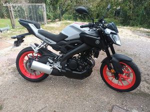 VEND YAMAHA MOTO