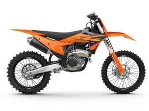 VENDO KTM 250 SX-F (2026) NUOVA A LEINI' (CODICE 9841748) - MOTO.IT