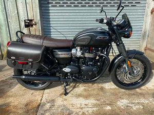 USED TRIUMPH BONNEVILLE T120 BLACK FOR SALE IN MATLOCK