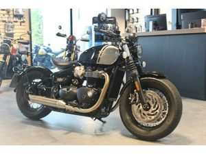 TRIUMPH BONNEVILLE BOBBER
