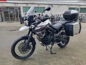 TRIUMPH TIGER 800 XCA