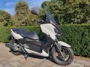YAMAHA XMAX 250 ABS
