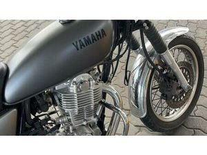 VENDO YAMAHA SR 400 (2013 - 17) USATA A ROMA (CODICE 9841708) - MOTO.IT