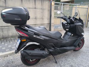 SUZUKI BURGMAN 400 ABS - CON BAULETTO TAGLIANDATO