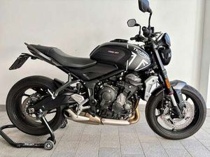 TRIUMPH TRIDENT 660 NERO