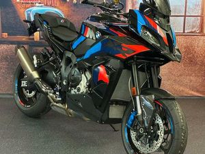 BMW M 1000 XR