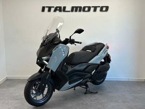 YAMAHA XMAX 300 TECH MAX 2025