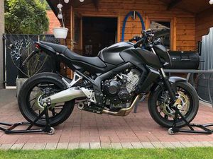 HONDA CB650FA RC75 – ZUVERLÄSSIG, GEPFLEGT UND MIT VIEL ZUBEHÖR