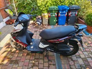 KYMCO SUPER 8
