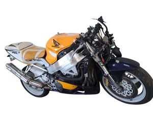 HONDA CBR 900 RR 2000 929 CM3 | MOTO ROUTIÈRE | 75 034 KM | JAUNE | 45290 PRESSIGNY LES PINS