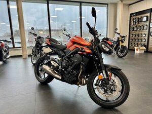 TRIUMPH STREET TRIPLE 765 R A2 READY