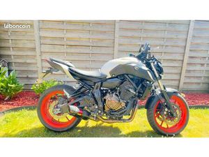 YAMAHA MT-07 A2 2019 - ÉQUIPÉE ET PRÊTE À ROULER, FAIBLE KILOMÉTRAGE