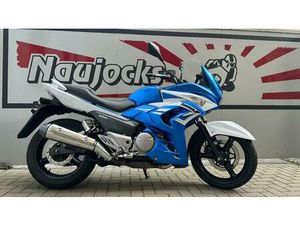 SUZUKI GW 250 INAZUMA