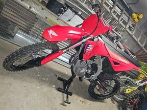 ② CRF 450 2025