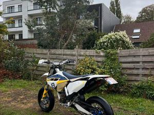 ② HUSQVARNA FE350 SUPERMOTO