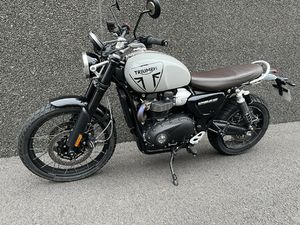 TRIUMPH SCRAMBLER 1200
