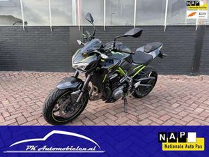 KAWASAKI Z 900 NAKED ABS GRIJS