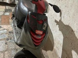 VENDO PIAGGIO ZIP 50 SP (2002 - 13) USATA A SUPINO (CODICE 9842554) - MOTO.IT
