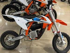 2020 KTM SX-E 5 E 5