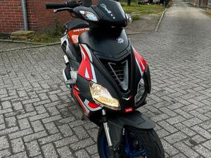 APRILIA SR50 FACTORY ( NO.AEROX,SPEEDFIGHT )