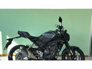 VENDO HONDA CB 300 R (2022 - 25) USATA A TREBASELEGHE (CODICE 9843139) - MOTO.IT