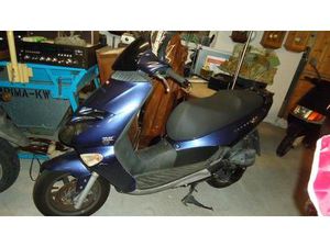 APRILIA LEONARDO 125 LEICHTKRAFTRAD 9000KM