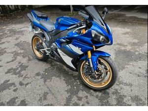YAMAHA YZF R1 RN19 BJ2011