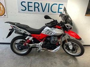 MOTO GUZZI V85 TT ROSSO