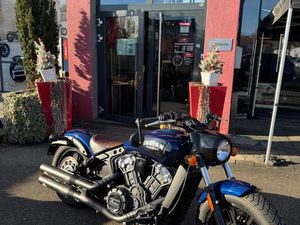 INDIAN SCOUT BOBBER INKL. JEKILL & HYDE