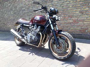 CB750F – SEVEN FIFTY - RC42