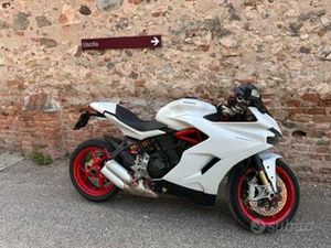DUCATI SUPERSPORT 939S