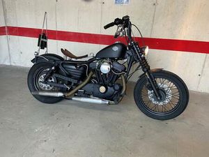 HARLEY DAVIDSON - 883 HUGGER