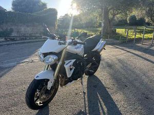 TRIUMPH STREET TRIPLE 675 BIANCO