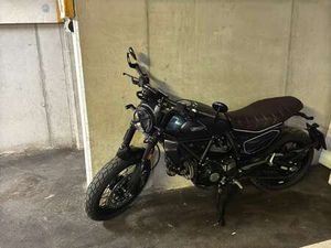 DUCATI SCRAMBLER NIGHTSHIFT BLAU