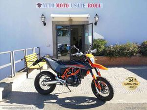 KTM 690 SMC R 690 SMC R PROMO WEB ARANCIONE