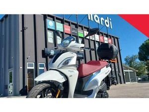 VENDO SYM SYMPHONY 125 ST (2021 - 24) USATA A MACERATA (CODICE 9844231) - MOTO.IT