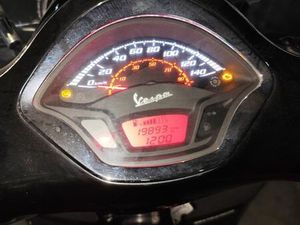 PIAGGIO VESPA GTS 300 IE ENCOSTA DO SOL