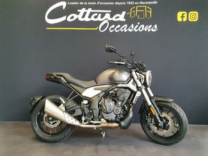 VOGE 500 AC NEUVE GARANTIE 3 ANS !