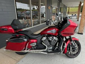 2021 INDIAN MOTORCYCLE® CHALLENGER LIMITED