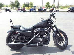 2017 HARLEY-DAVIDSON SPORTSTER IRON 883