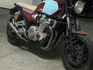 CAFE RACER XJ 1300 ÁGUAS LIVRES