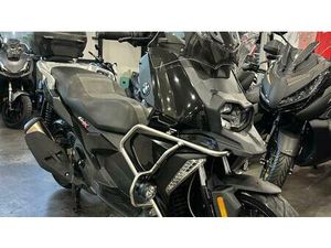 VENDO BMW C 400 X (2021 - 24) USATA A GENOVA (CODICE 9843698) - MOTO.IT